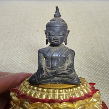 พระบูชาอยุธยา หน้าตัก 1 นิ้วเศษ เนื้อเงิน