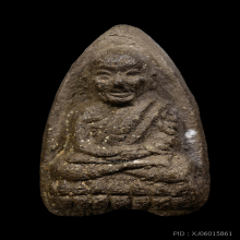 หลวงปู่ทวดเนื้อว่านรุ่นแรกพิมพ์ใหญ่ออกวัดเมืองปี2505
