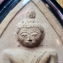 พระพุทธเจ้าในวิหาร หลวงพ่อกวย