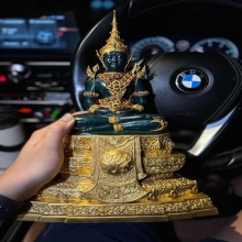 พระแก้วมรกต ภปร ปี2547 