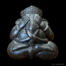 พระพิฆเนศปิดตาอ้อมจักรวาล หลวงปู่หงส์ รุ่นแรก