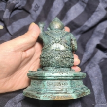 กุมารทองหลวงปู่หงษ์ พรหมปัญโญ รุ่นนั่งรวย เนื้อสำริด ปี 2546