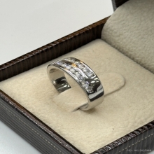 แหวนทองคำ18k เพชร3ตัง 16เม็ด รวม0.48ct น้ำหนัก4.7 กรัม