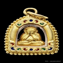 พระปิดตารวย หลังรูปเหมือน หลวงปู่หงษ์ เนื้อทองคำ