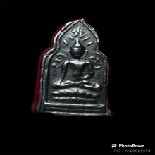 หลวงปู่ใจ ซุ้มประตู