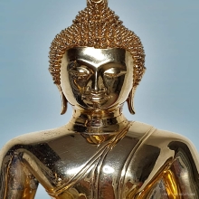 ยิ้มรับฟ้าอนุสรณ์ 108ปี สมเด็จโต สุดจริงพร้อมตู้ครอบโค้งเดิม