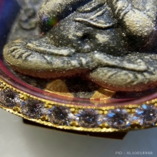 พระปิดตาหลวงปู่โต๊ะรุ่นกนกข้างเนื้อใบลานตะกรุดทองคำคู่