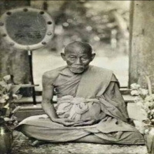 รูปหล่อหลวงพ่อจงวัดหน้าต่างนอก ตอกโค๊ตสองแถว ออกปี 2499