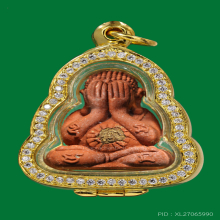 พระปิดตารวยไม่ยั้ง เนื้อว่านสบู่เลือด สะดือเม็ดยา  องค์ที่2