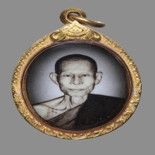 ล็อคเก็ตเลี่ยมทอง หลวงพ่อพรหม