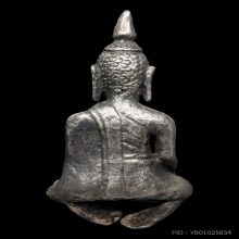 พระยอดธง ศิลปะนครศรีธรรมราช เนื้อเงิน หน้าตัก 2 เซนติเมตร