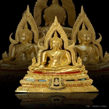พระพุทธชินราชจำลอง รุ่นญสส. พ.ศ.๒๕๔๓ ขนาดหน้าตัก ๗ นิ้ว 