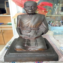 พระบูชารุ่นแรก ( 9 นิ้ว ) ลพ.แดง วัดเขาบันไดอิฐ