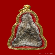 พระร่วงนั่ง เนื้อชินสนิมแดง กรุป่าไม้แดง จ.สิงห์บุรี
