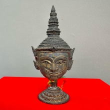 เศียรพระลักษณ์หน้าทอง ขนาดตั้งบูชา หลวงปู่กาหลง เขี้ยวแก้ว