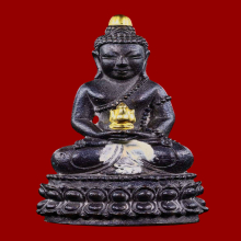 พระกริ่งเขี้ยวเเก้ว หลวงปู่กาหลง รุ่นเเรก ปี2547
