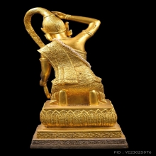 พระแม่ธรณีบีบมวยผม ขนาด9นิ้ว เนื้อทองเหลืองทาทอง สภาพสวยมาก
