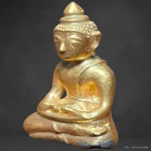 พระบูชาศิลป์ใต้ (นครศรีฯ)  เนื้อทองคำ