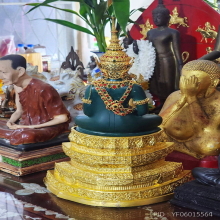 พระแก้วมรกต ภ.ป.ร.