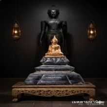 พระพุทธรูปบุทองคำฐานเงิน สมัยอยุธยา ( องค์ที่ 1 )