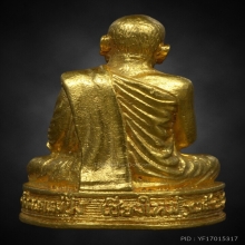 หลวงปู่แหวน มณฑป เนื้อทองคำ วัดดอยแม่ปั๋ง เชียงใหม่