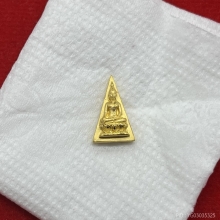 พระทองคำ.พระสมเด็จจิตรลดาวัดพระแก้ว ปี2543