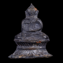 พระเชียงแสนหลังเจดีย์ ชาน ตะกั่วสนิมแดง Shan Buddha Statue