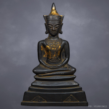 พระพุทธรูปศิลปะอยุธยาหูตุ้มทรงเครื่อง