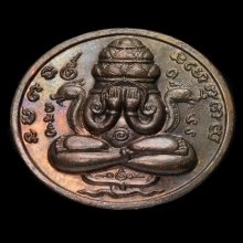 เหรียญปิดตาพังพระกาฬ รุ่นแรก เครายาวโซนทูโทน ผิวสวยมาก