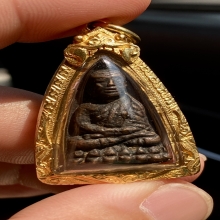 ลป.ทวดเตารีดเล็กอาปาเช่ปี2505เลี่ยมทองพร้อมบูชา