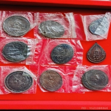 9องค์ เหรียญพระแก้วมรกต ทรงเครื่อง3ฤดู ปี2525