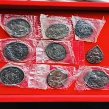 9องค์ เหรียญพระแก้วมรกต ทรงเครื่อง3ฤดู ปี2525