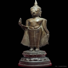 พระพุทธรูปยืนสมัยกำแพงอยุธยา