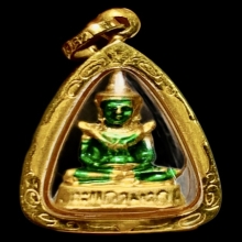 พระแก้วมรกต พระคู่บ้านคู่เมือง เลี่ยมกรอบทองคำแท้