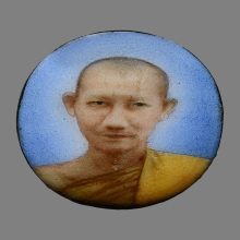 ล็อกเกตหลวงพ่อเกษมเขมโก