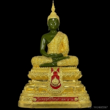พระแก้วมรกต ครบฤดู ร้อน ฝน หนาว 