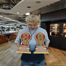 แท่นไม้บูชา ครูบาบุญยัง ท้าวเวสสุวรรณ รุ่นอายุวัฒนมงคลปี2560
