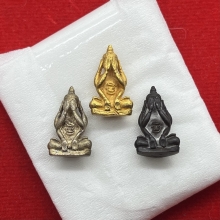 พระทองคำชุดพระปิดตาหัวจรวดหลวงพ่อคูณ
