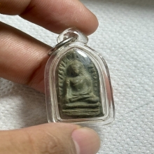 พระรอดเนื้อเขียว