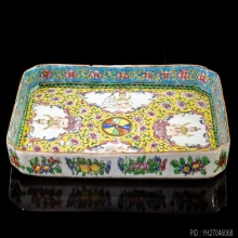 ถาดชาเบญจรงค์ลายเทพพนมนรสิงห์