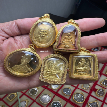 หลวงพ่อเปิ่น วัดบางพระ เนื้อทองคำ
