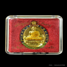 เหรียญลพ.คูณ รุ่นอายุยืนเต็มองค์ เนื้อทองคำลงยา 30.5g