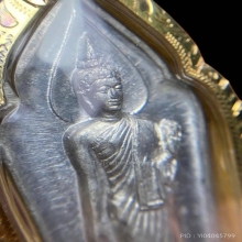 เหรียญพระพุทธ 25 ศตวรรษ ผิวสวยๆ เลี่ยมทอง
