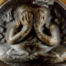 พระปิดตากนกข้าง เนื้อผงใบลานไม่ฝังตะกรุด  หลวงปู่โต๊ะ