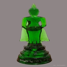 พระแก้ว 25 พุทธศตวรรษ พิมพ์ยืนอุ้มบาตร เนื้อแก้วสีเขียวมรกต