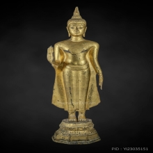 พระบูชายืนประทานพร