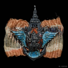 เข็มกลัดพระพิฆเนศ เนื้อเงินลงยา หลังเข็มกลัดพร้อมธงชาติไทย