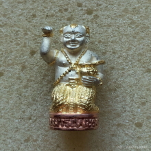 กุมารกวัก หลวงปู่หงษ์ วัดเพชรบุรี รุ่นเพิ่มทรัพย์ เพิ่มสุข 