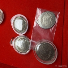 พระเหรียญหลวงปู่ ศุข / เกษม เนื้อนวะ 4 องค์