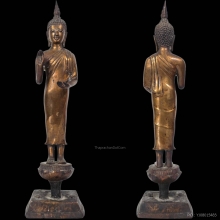 พระพุทธรูปปางขอฝน